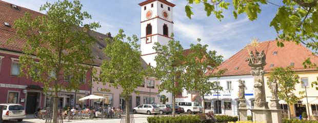 Der zentral gelegene Marktplatz ist das Herz der Altstadt von Tirschenreuth